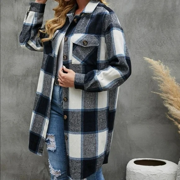 Cozy Plaid button up Oversized Jacket Shacket - Picture 3 of 6